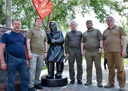 Губернатор Петербурга у Маріуполі відкрив пам'ятник на честь російської окупації 